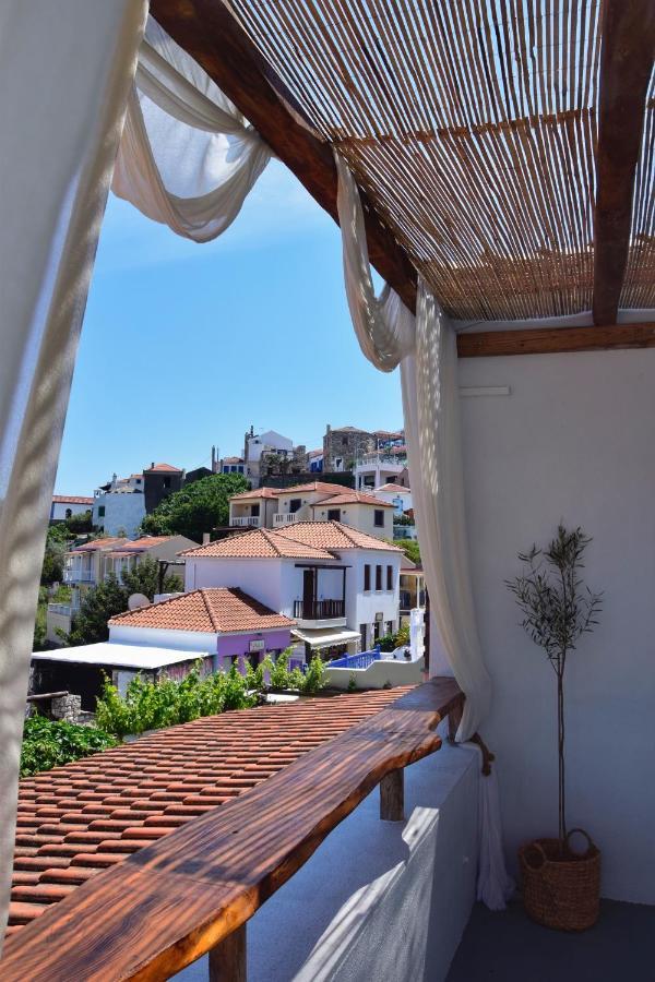 Chora Suite Alónnisos エクステリア 写真